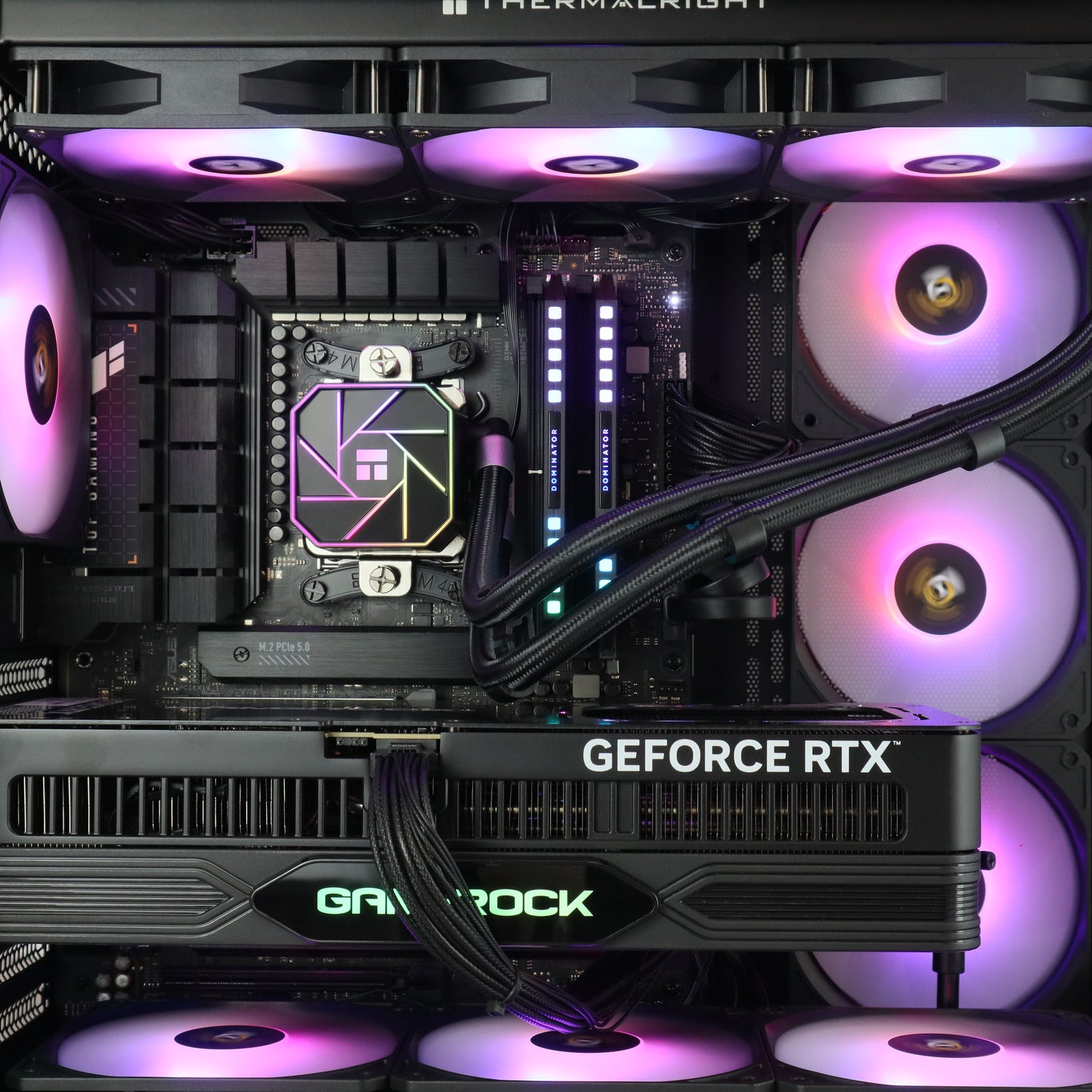 RYZEN 7 9800X3D / RTX 5090 GAMING PC - BEST OF THE BEST