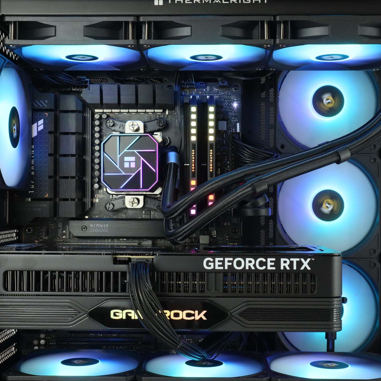 RYZEN 7 9800X3D / RTX 5090 GAMING PC - BEST OF THE BEST