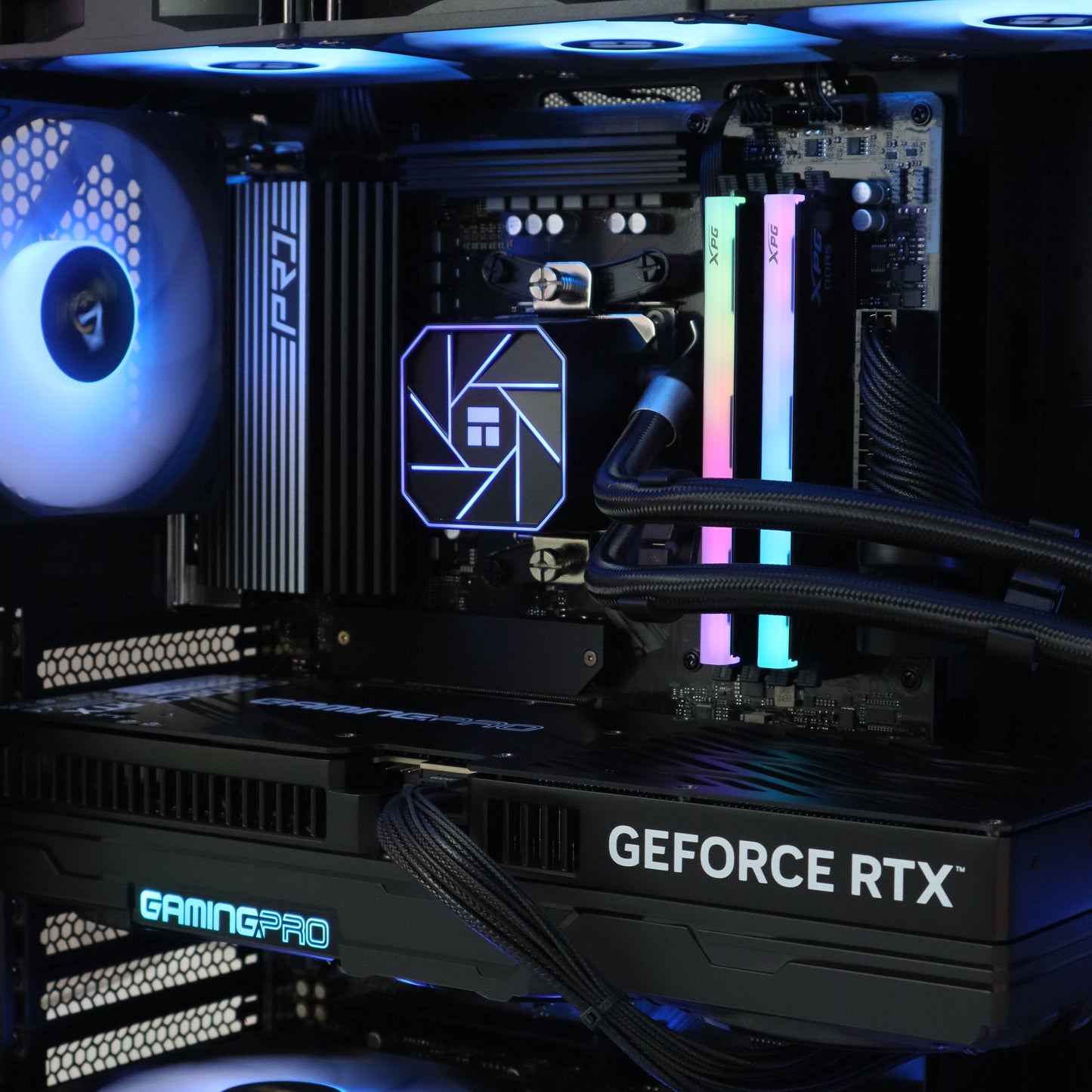 ELECTRO - STAR - Ryzen 7 9800X3D / 32GB RAM / RTX 5080 Gaming PC