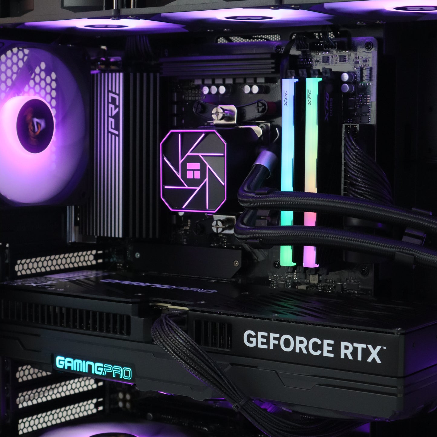 ELECTRO - STAR - Ryzen 7 9800X3D / 32GB RAM / RTX 5080 Gaming PC