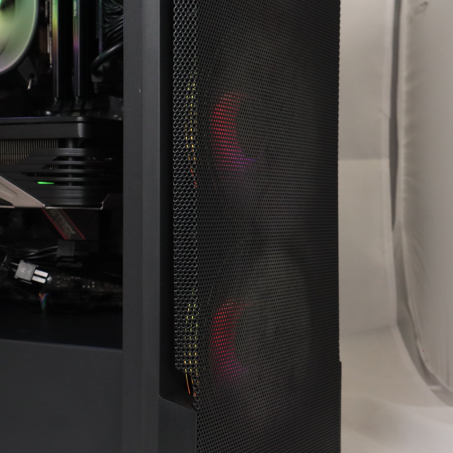 ELECTRO - VORTEX - RYZEN 7 5800X / 32GB RAM / RTX 3070