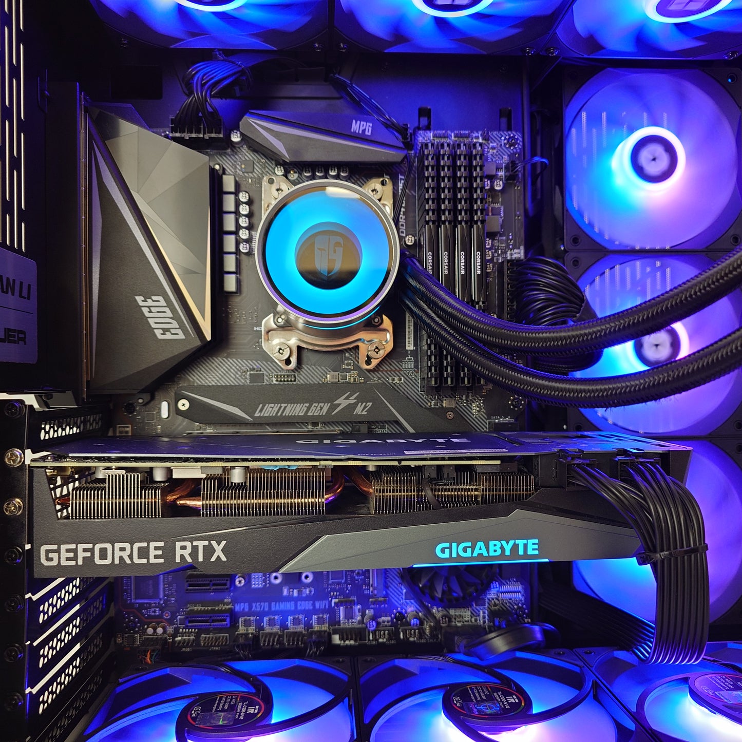 ELECTRO - FORGE - Ryzen 9 3900X / 32GB RAM / RTX 3070 (Grade A)