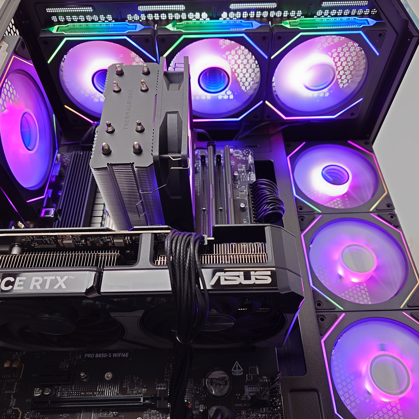 ELECTRO - FLAME - RYZEN 5 7500F / 32GB RAM / RTX 5070